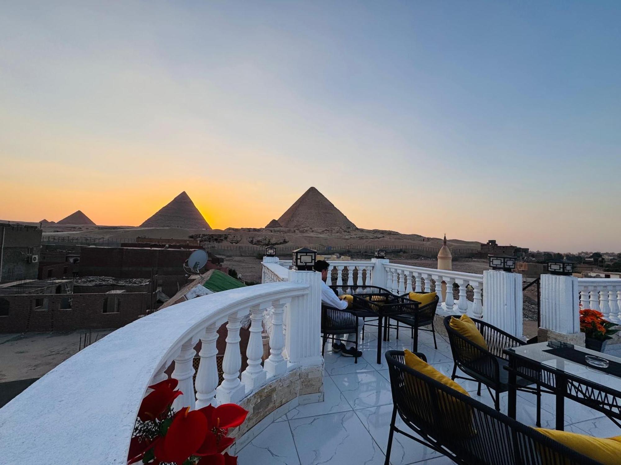 New Scarab Pyramids View Hotel Kafret el-Gabal Eksteriør billede