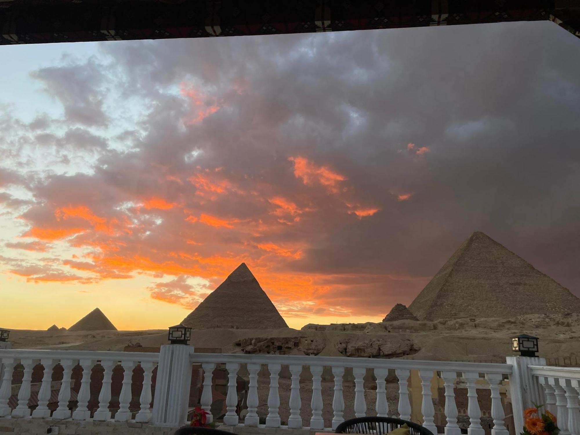 New Scarab Pyramids View Hotel Kafret el-Gabal Eksteriør billede